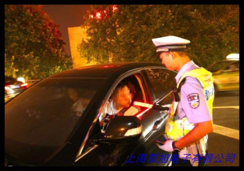 ��yʽ�ƾ����w��șz�y�x �ƾ����w̽�y�� �ƾ����w������