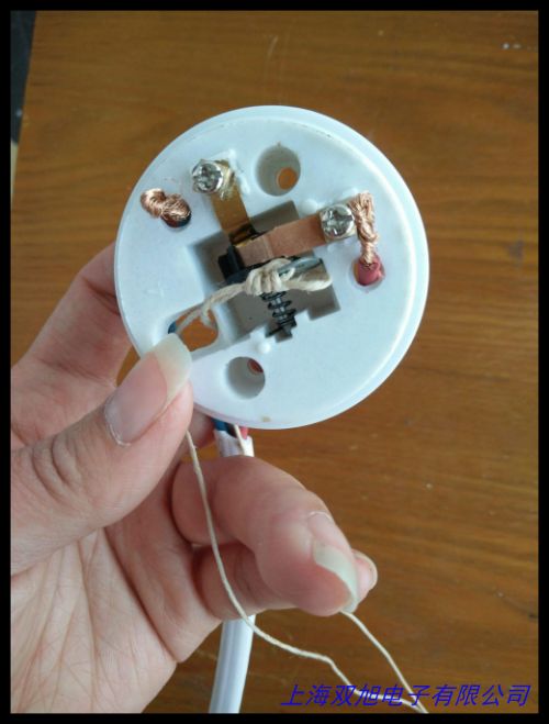 拉繩報警按鈕呼叫緊急按鈕消防火警呼叫86開關(guān)面板報警器白色