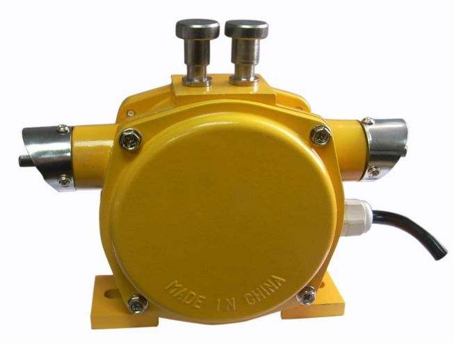 �f(w��n)��ʽ��·��CDW3 3200N 2500A3P���ˮƽAC230V�o(w��)Ƿ�� ƴ�i